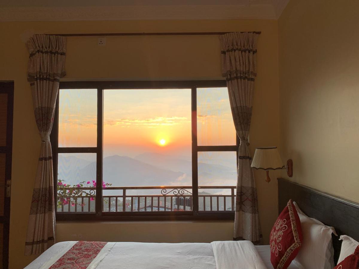 Superview Lodge, Best Himalayan Sunrise In Sarangkot Pokhara Dış mekan fotoğraf