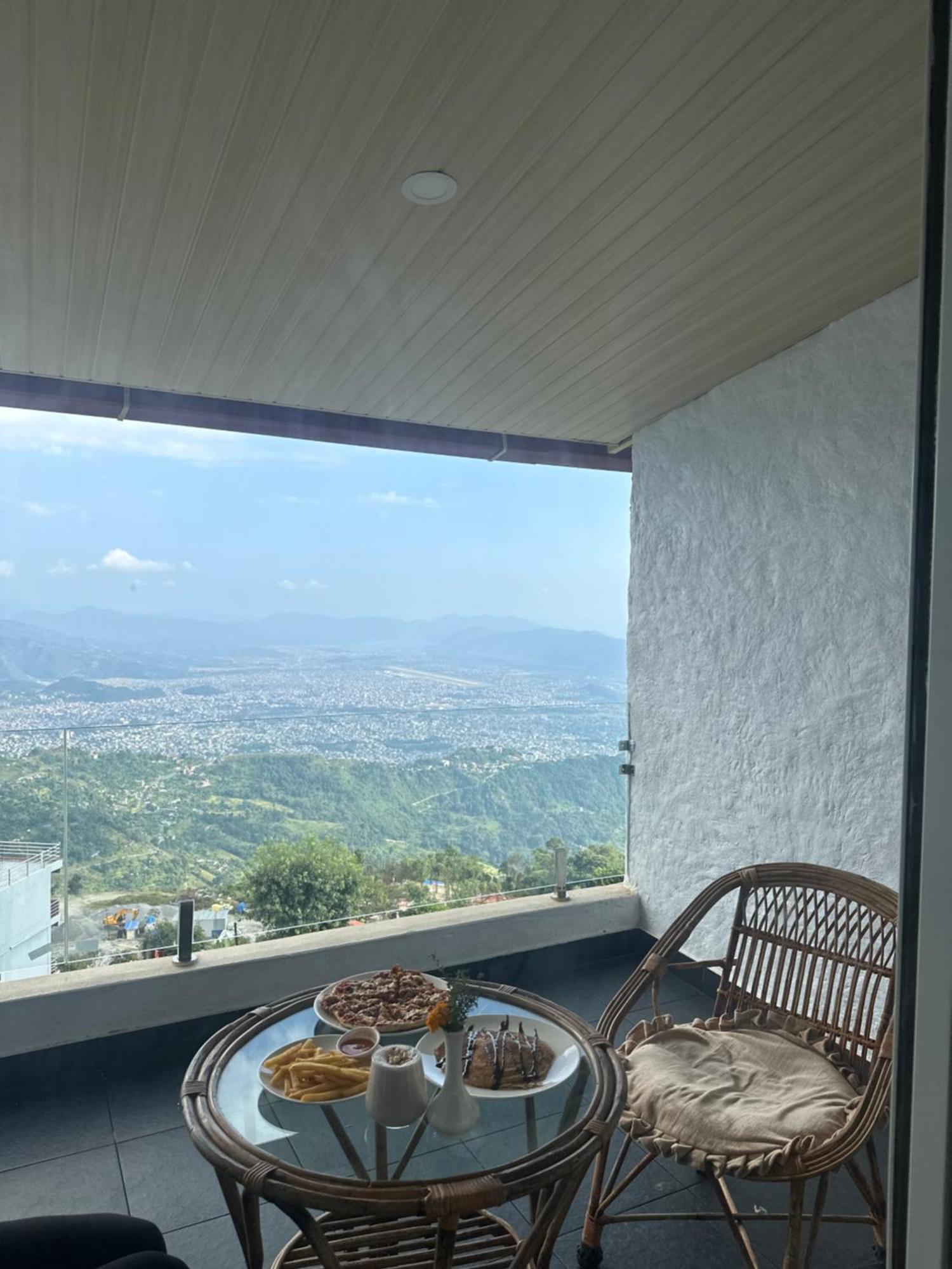 Superview Lodge, Best Himalayan Sunrise In Sarangkot Pokhara Dış mekan fotoğraf