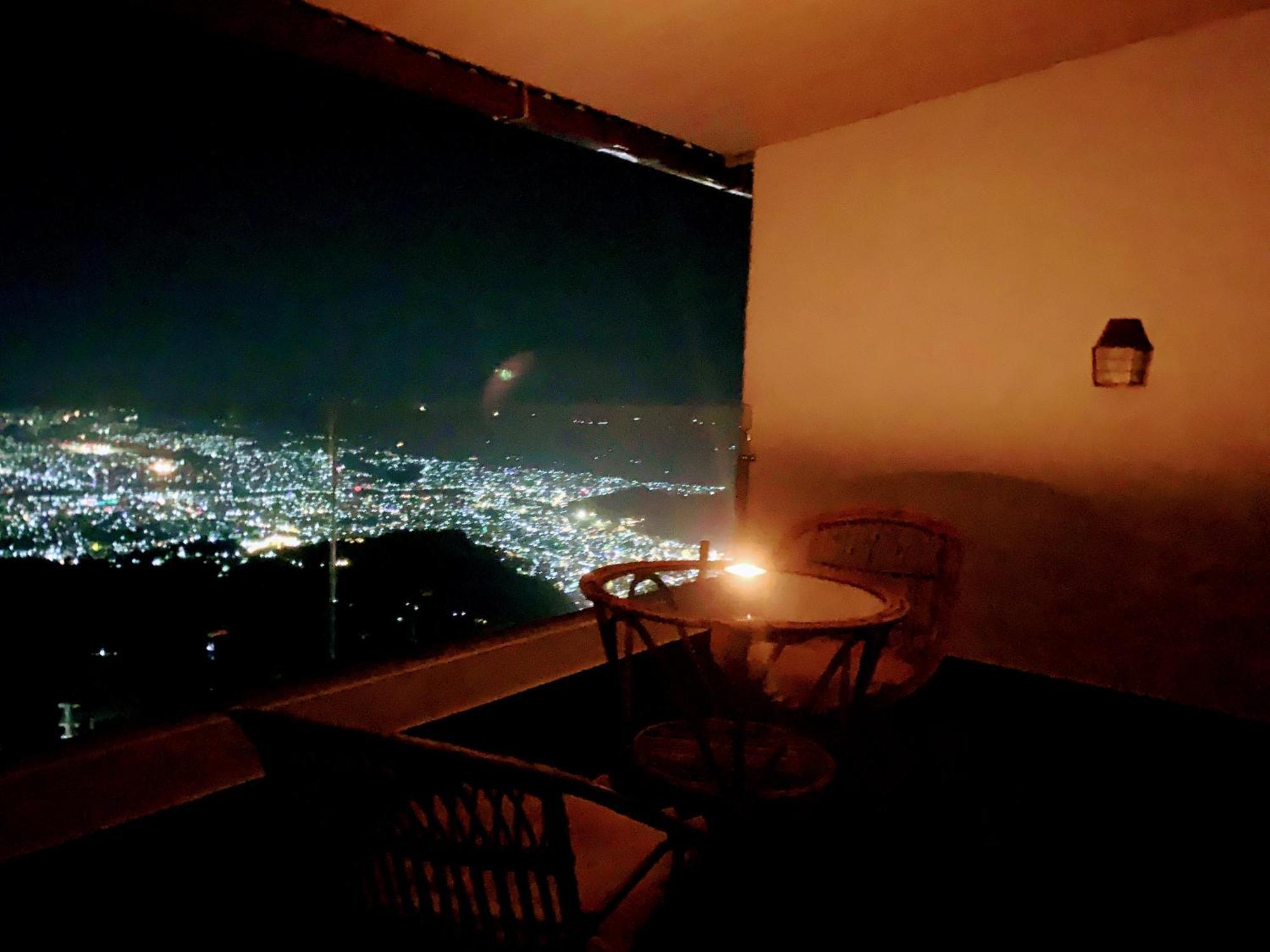 Superview Lodge, Best Himalayan Sunrise In Sarangkot Pokhara Dış mekan fotoğraf